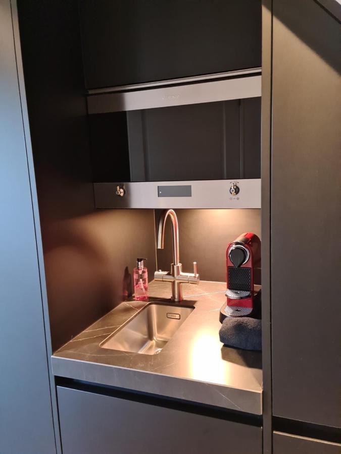 Canal View Suite Amsterdam Bagian luar foto