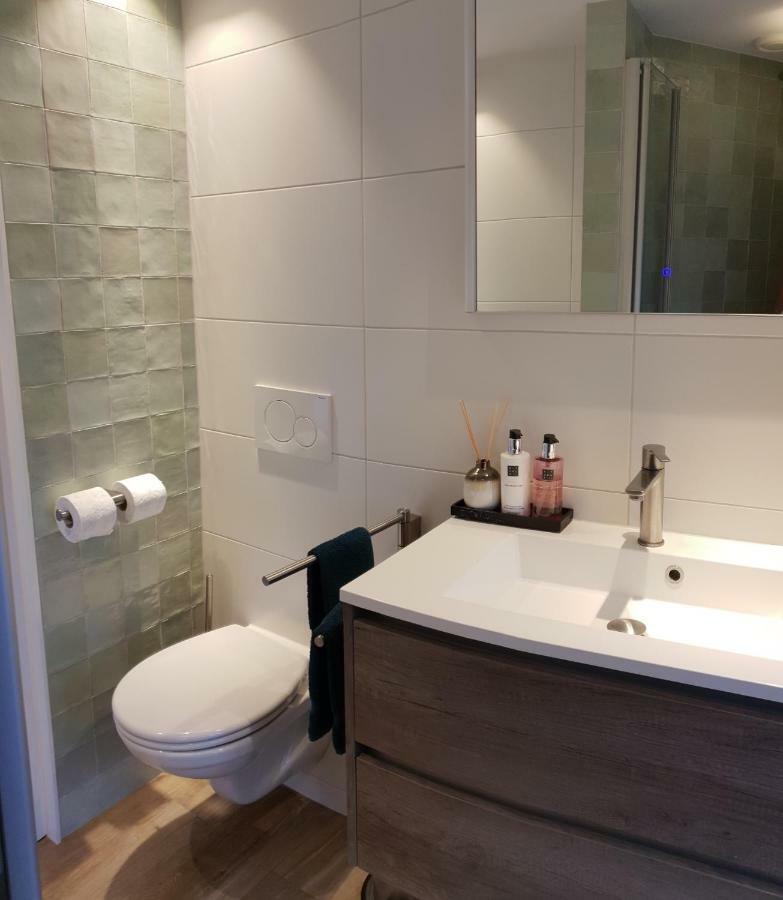 Canal View Suite Amsterdam Bagian luar foto